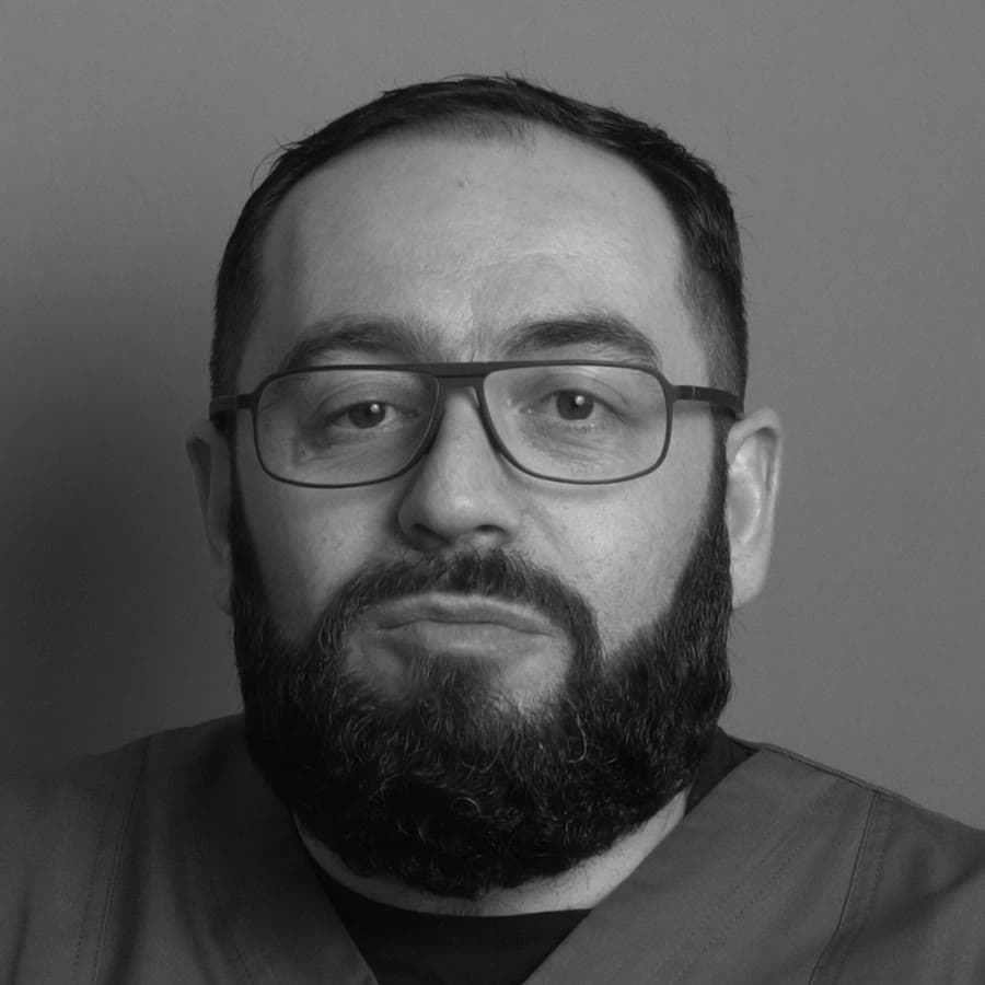 Dr. Dan Adrian Selea, portret